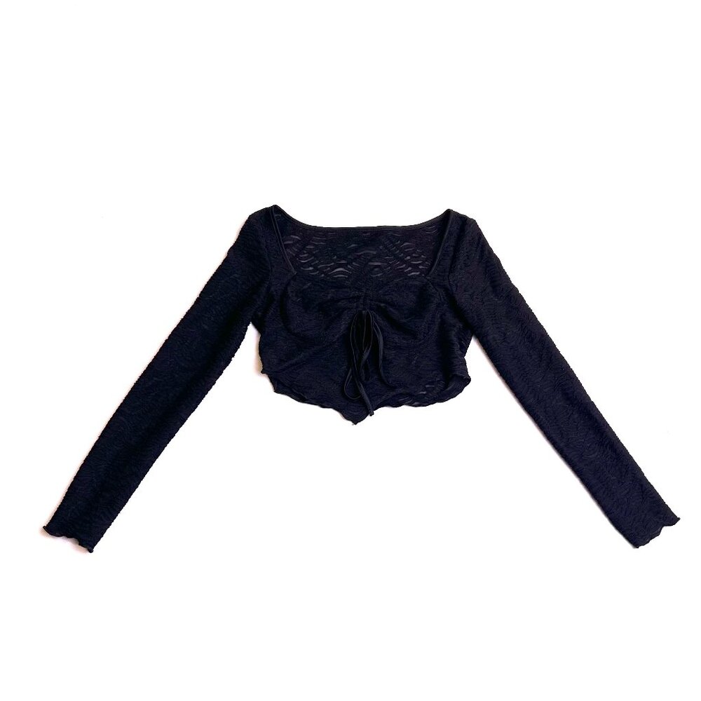black long sleeve crop top w/ cinched chest area